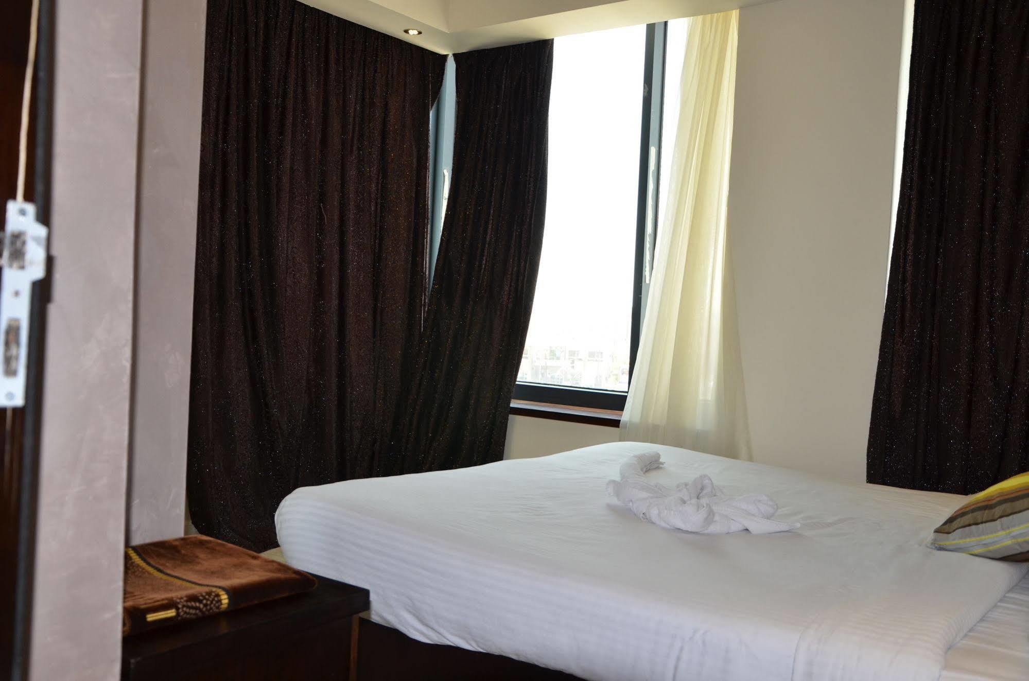 Diamond Hotel Amman Zewnętrze zdjęcie